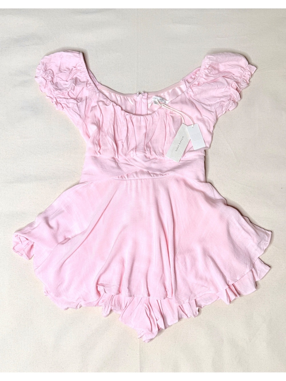 Altar’d State Pink Ruffle Romper Size M NWT Puff Sleeve Tie Back - Picture 2 of 8